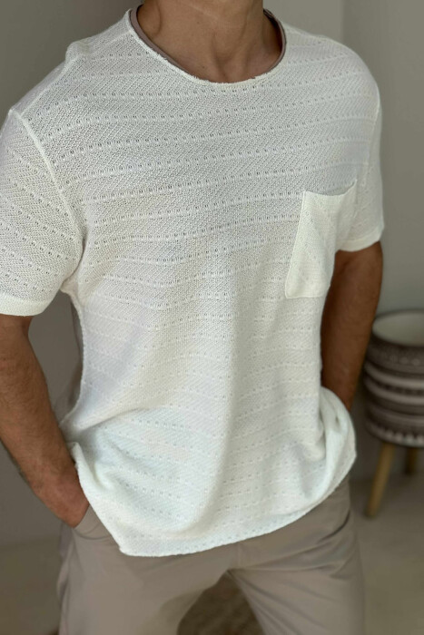 T-SHIRT I THJESHTË ME DETAJIN E XHEPIT PËR MESHKUJ NË NGJYRËN KREM - 2