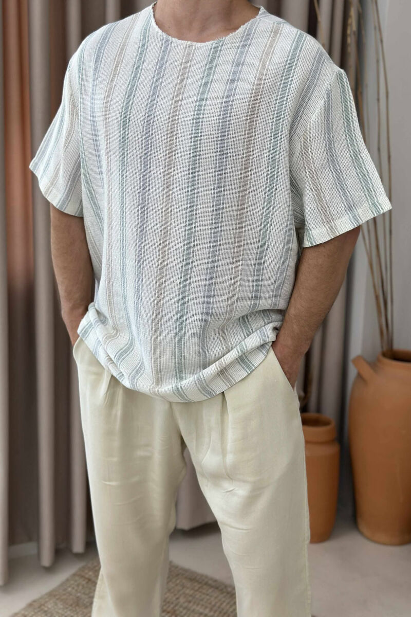 T-SHIRT I THJESHTË ME DIZAJNIN E VIJAVE PËR MESHKUJ NË NGJYRËN KREM - 2