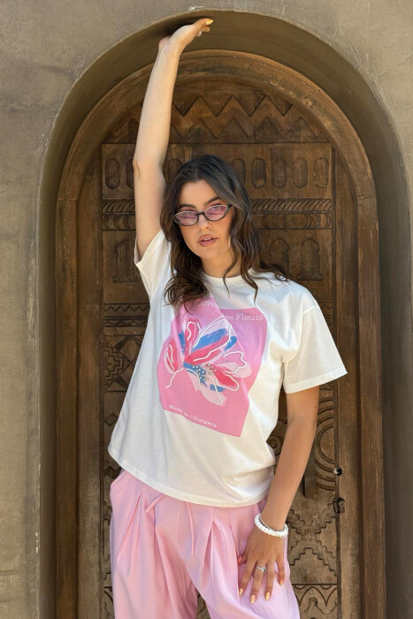T-SHIRT I THJESHTË ME IMAZH PËR FEMRA NË NGJYRËN E BARDHË+ROZË - 8