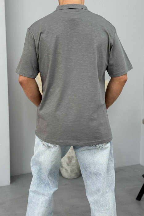 T-SHIRT I THJESHTË ME JAKË POLO PËR MESHKUJ NË NGJYRËN GRI - 4