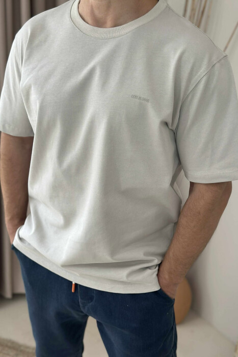 T-SHIRT I THJESHTË ME SHKRIME PËR MESHKUJ NË NGJYRËN BEZHË E ZBARDHUR - 3