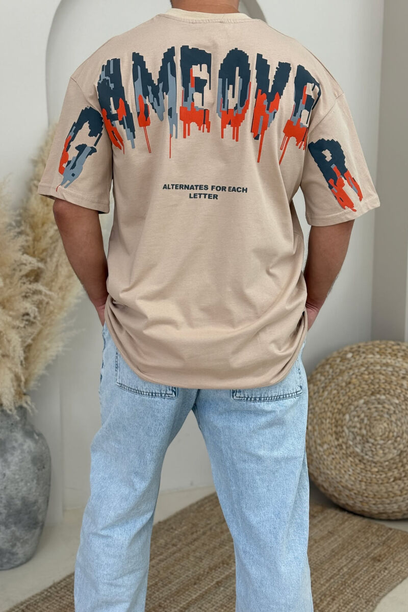 T-SHIRT I THJESHTË ME SHKRIME PËR MESHKUJ NË NGJYRËN BEZHË - 3