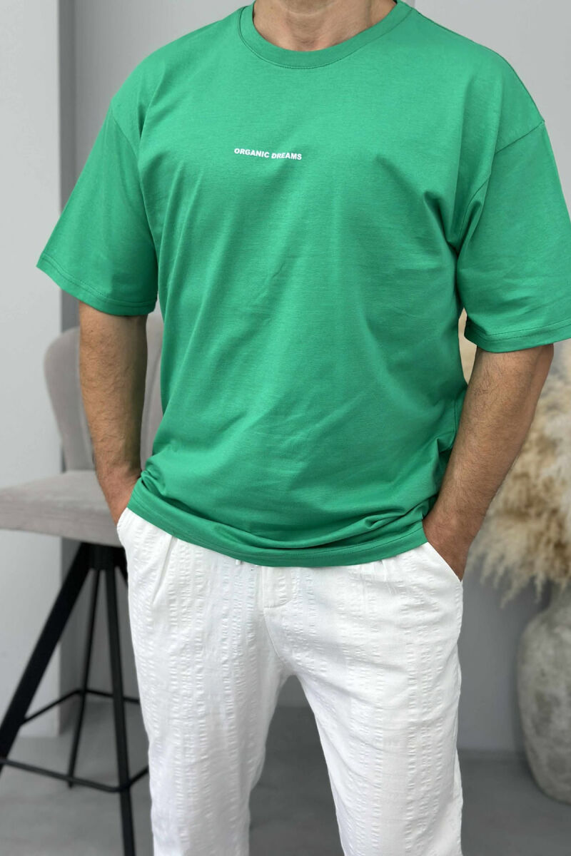 T-SHIRT I THJESHTË ME SHKRIME PËR MESHKUJ NË NGJYRËN JESHILE E ZBARDHUR - 2