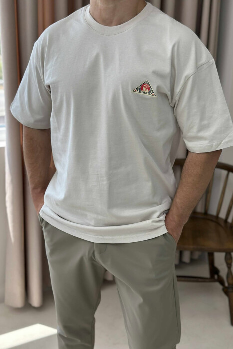 T-SHIRT I THJESHTË ME SHKRIME PËR MESHKUJ NË NGJYRËN KREM - 1