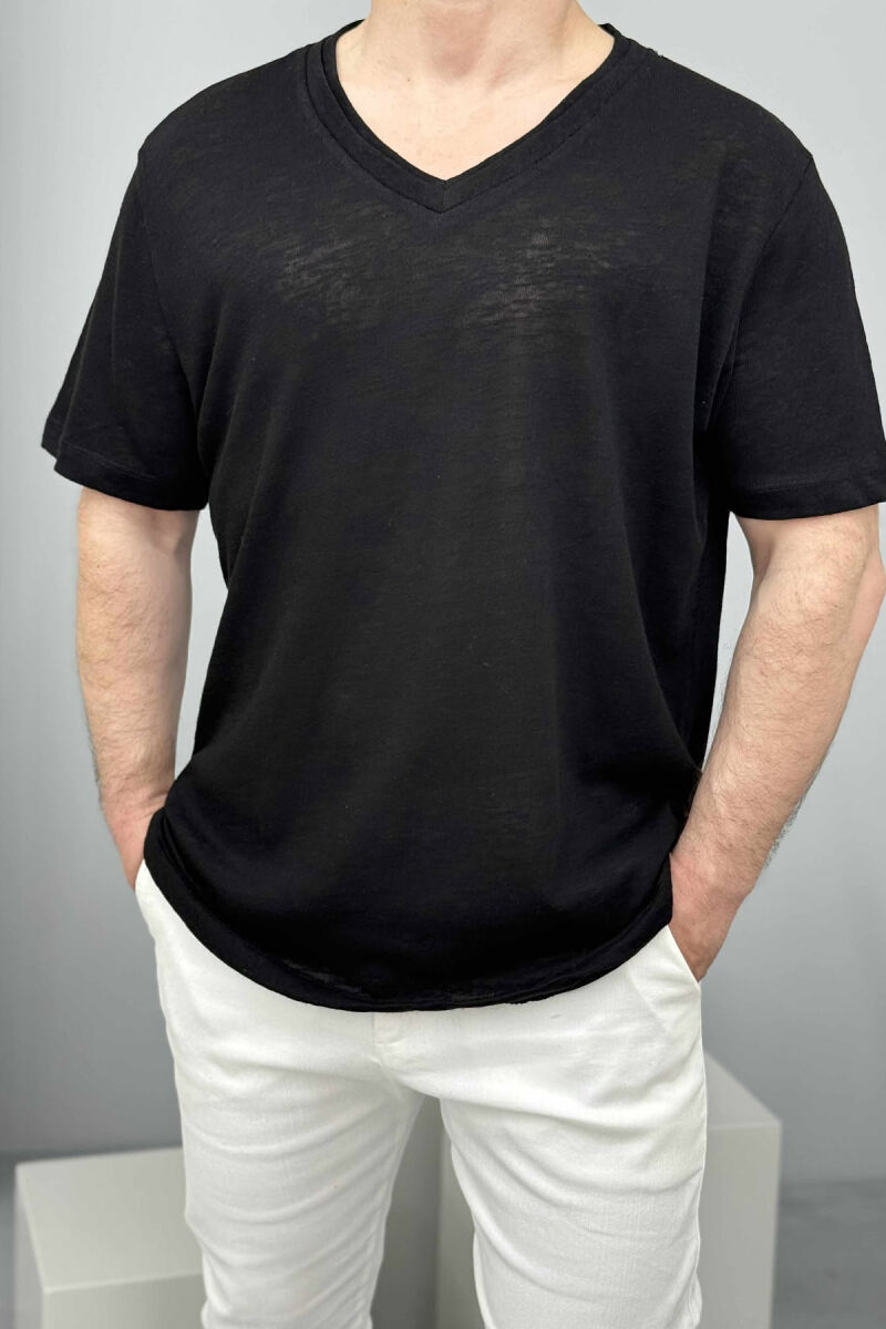 T-SHIRT NJË NGJYRËSH I THJESHTË PËR MESHKUJ NË NGJYRËN E ZEZË - 3