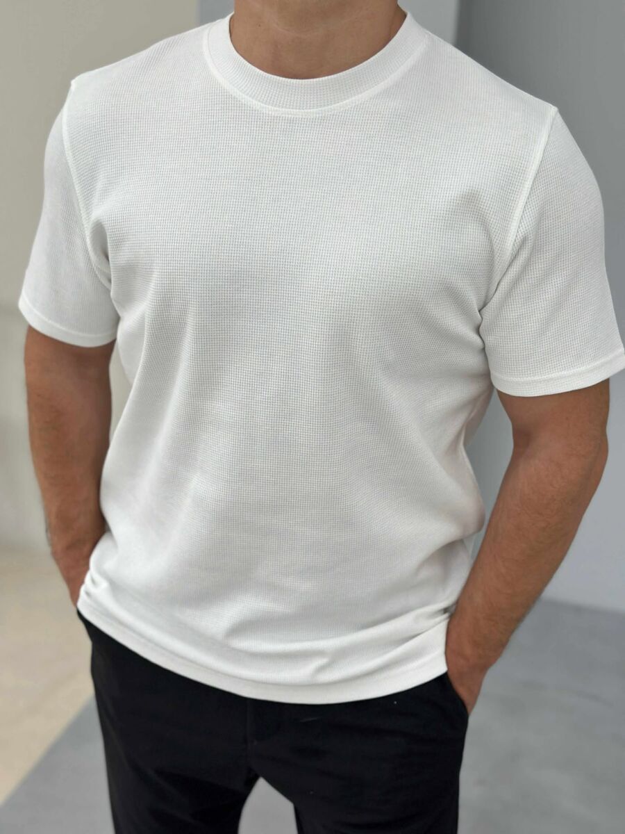 T-SHIRT NJË NGJYRËSH I THJESHTË PËR MESHKUJ NË NGJYRËN KREM - 3