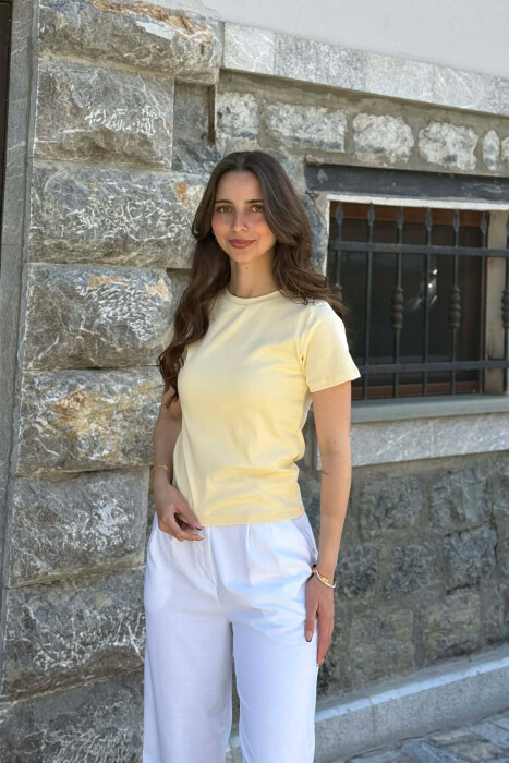 T-SHIRT I THJESHTE PER FEMRA NE NGJYRE TE VERDHE - 2