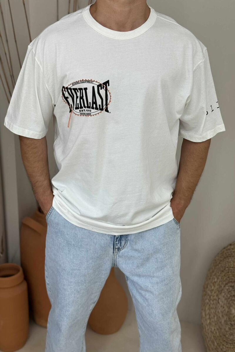 T-SHIRT I THJESHTË PËR MESHKUJ ME SHKRIM PARA DHE MBRAPA NË NGJYRËN E BARDHË - 2