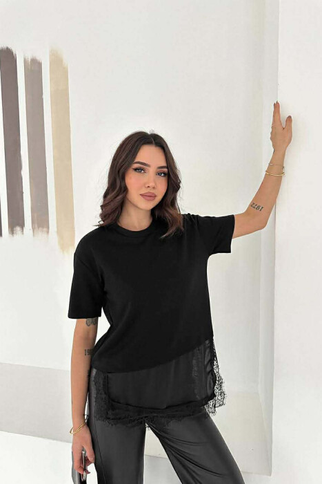 T-SHIRT ME DETAJ SATENI PER FEMRA NE NGJYRE TE ZEZE - 1