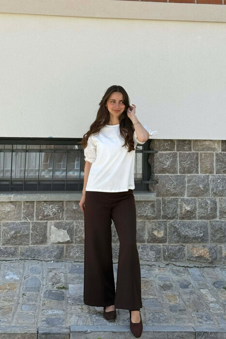 T-SHIRT ME DETAJE DANTELLE PER FEMRA NE NGJYRE TE BARDHE - 3