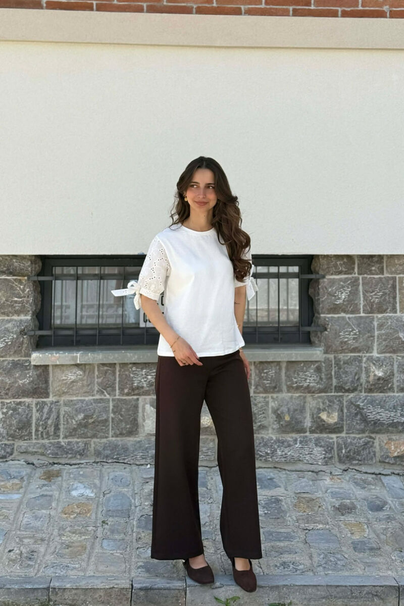 T-SHIRT ME DETAJE DANTELLE PER FEMRA NE NGJYRE TE BARDHE - 4