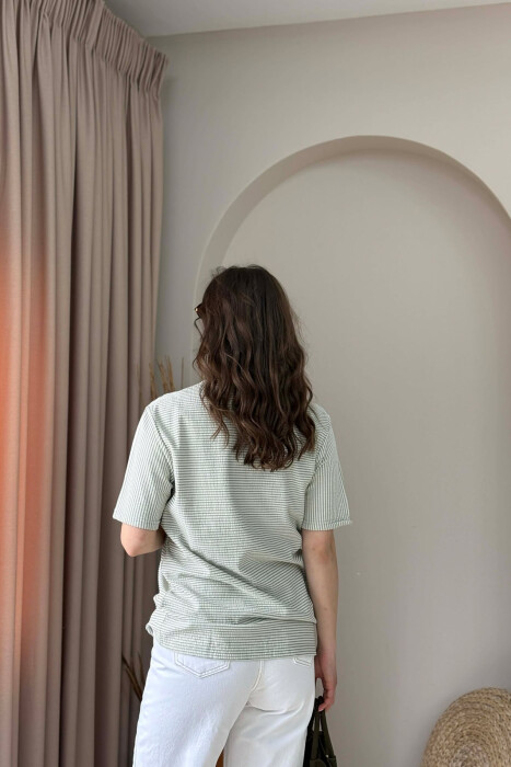 T-SHIRT ME DIZJAN VIJASH PER FEMRA NE NGJYRE MENTE+ 6 PALE ÇORAPE DHURATE - 3