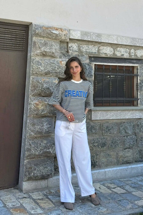 T-SHIRT ME DIZAJN VIJASH PER FEMRA NE NGJYRE TE BARDHE ME BLU - 3