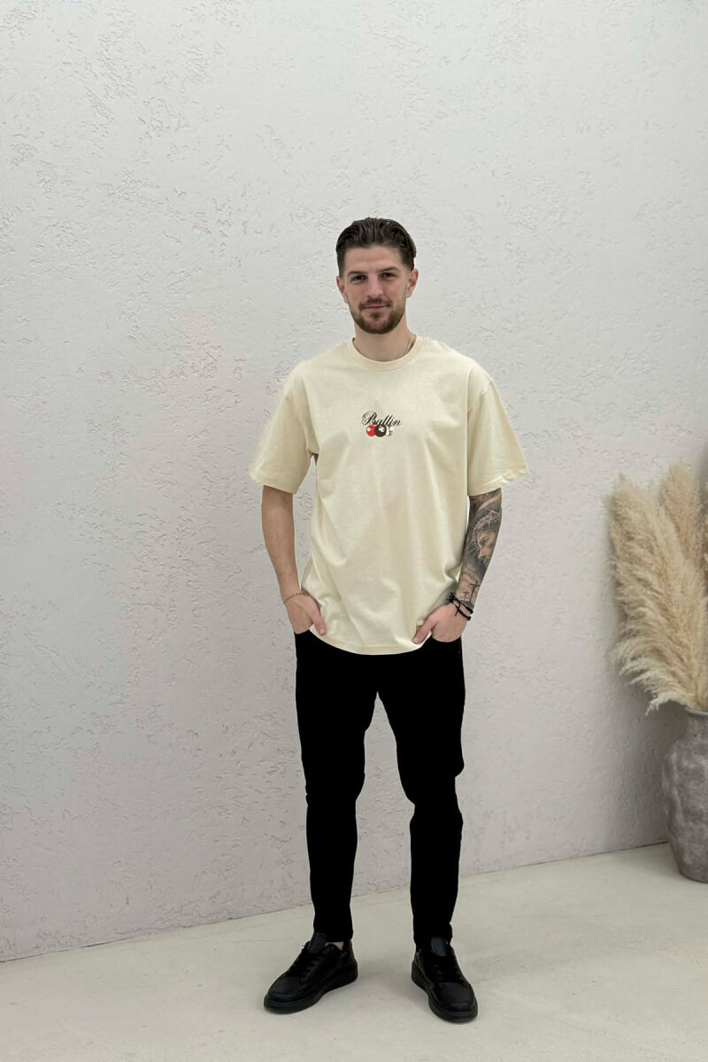T-SHIRT ME IMAZH NE PJESEN PAS PER MESHKUJ NE NGJYRE BEZHE TE ZBARDHUR - 3