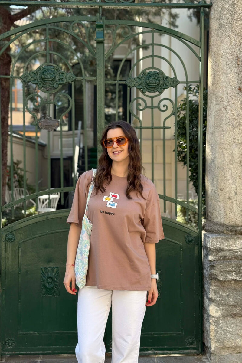 T-SHIRT ME IMAZH PARA & PAS PER FEMRA NE NGJYRE KAFE + 6 PALE ÇORAPE DHURATE - 4