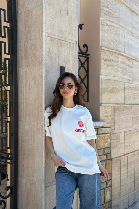 T-SHIRT ME IMAZH PARA & PAS PER FEMRA NE NGJYRE TE BARDHE - 