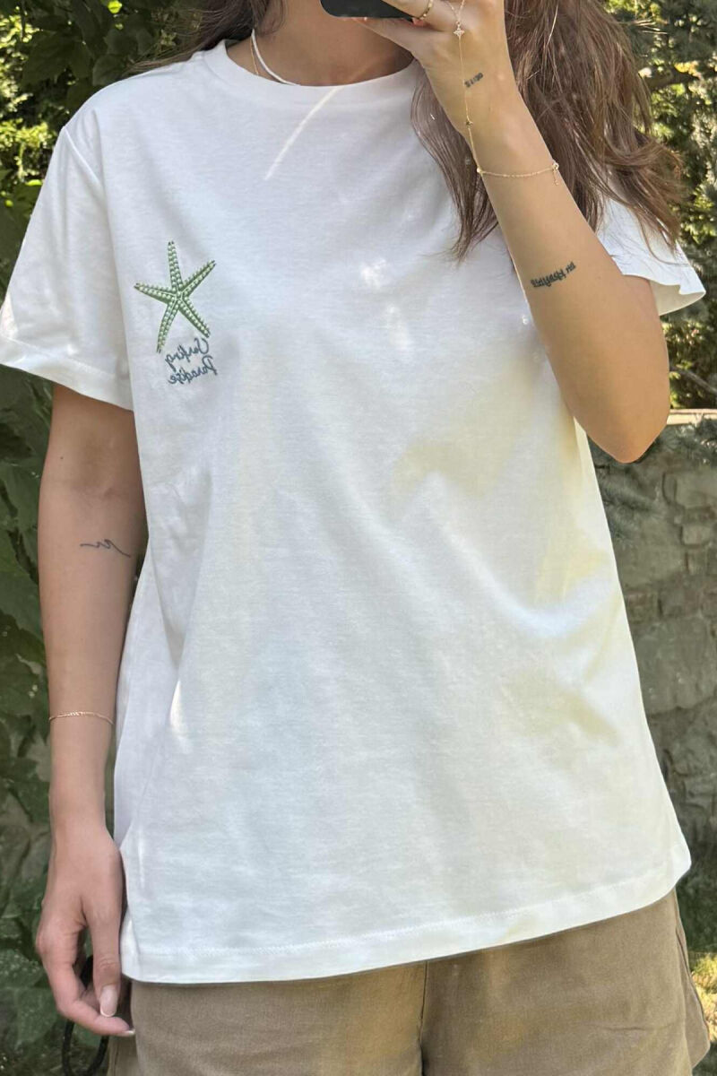 T-SHIRT ME IMAZH PËR FEMRA NË NGJYRËN E BARDHË - 3