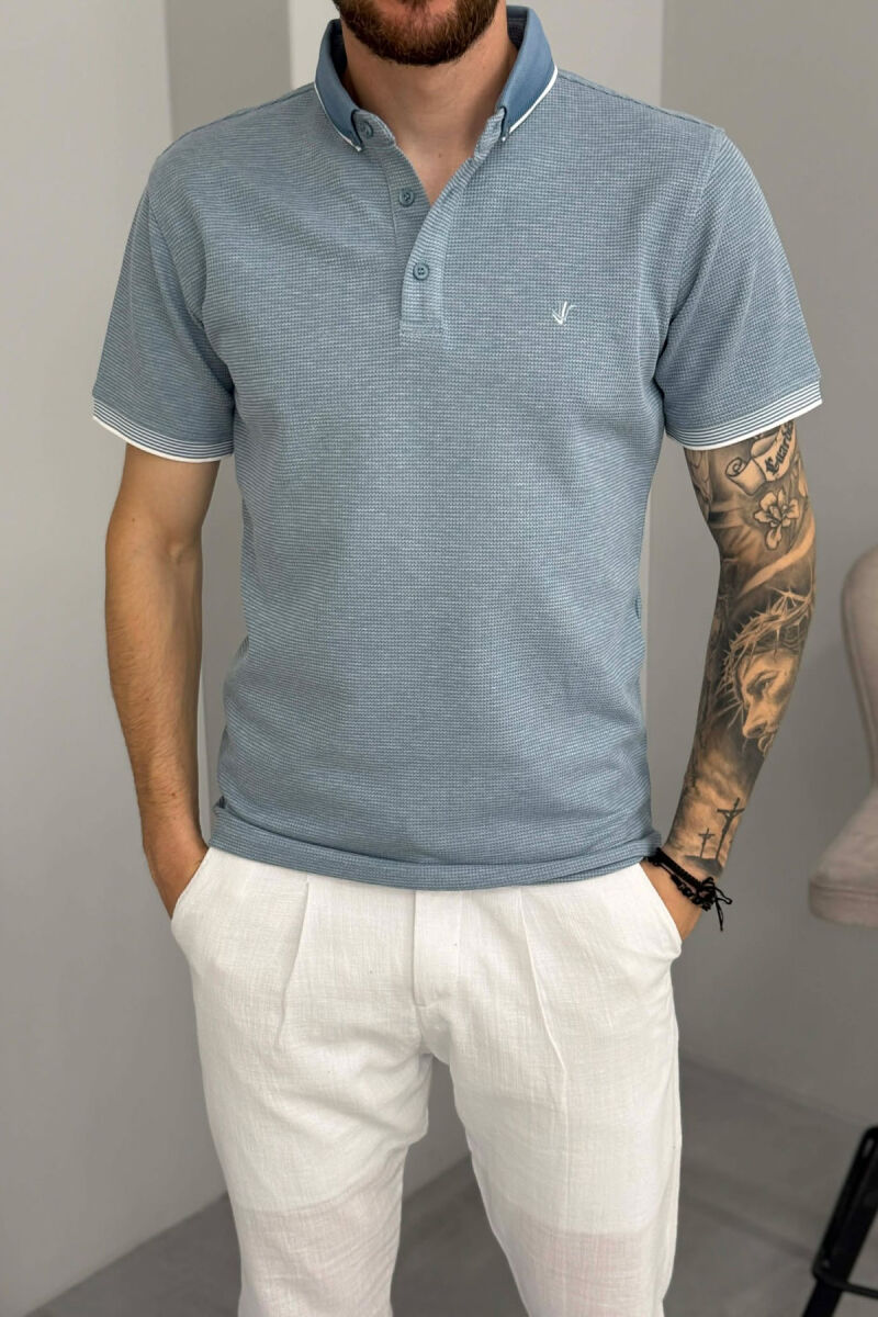 T-SHIRT ME JAKE POLO ME TEKSTURE PER MESHKUJ NE NGJYRE BLU TE ZBARDHUR - 5