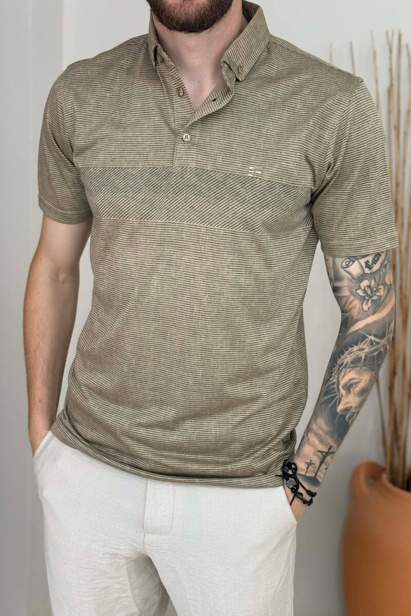 T-SHIRT ME JAKE POLO PER MESHKUJ NE NGJYRE KAFE TE ZBARDHUR - 2