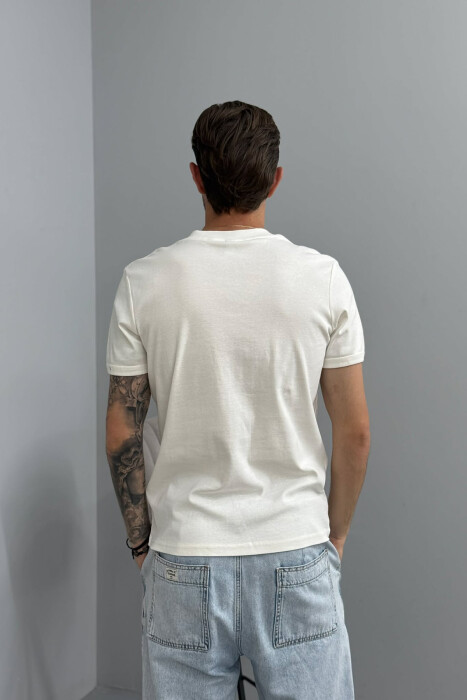 T-SHIRT ME JAKE V PER MESHKUJ NE NGJYRE TE BARDHE - 4