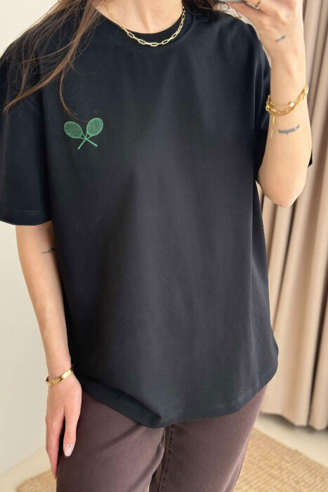 T-SHIRT ME LOGON E RAKETËS SË TENISIT PËR FEMRA NË NGJYRËN E ZEZË - 5