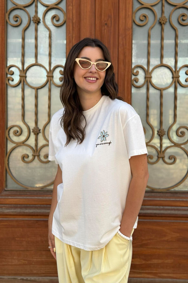 T-SHIRT ME PRINT LULESH PËR FEMRA NË NGJYRËN E BARDHË - 7