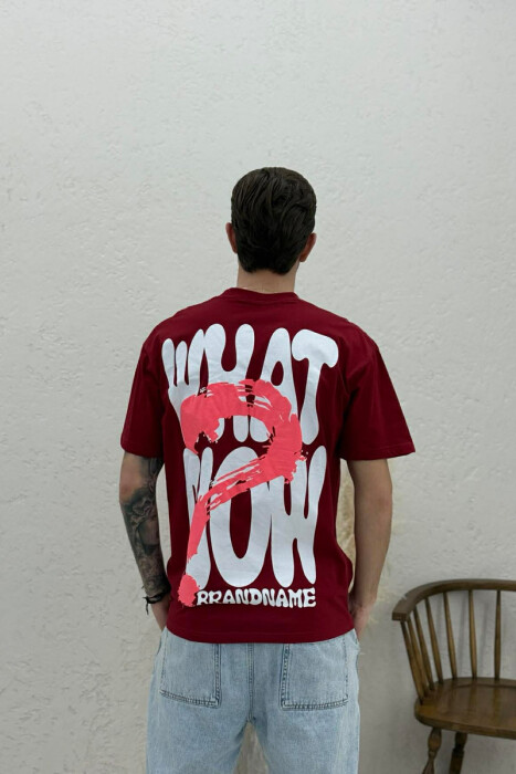 T-SHIRT ME SHKRIME DHE DIZAJN PËR MESHKUJ NË NGJYRËN VISHNJË - 4