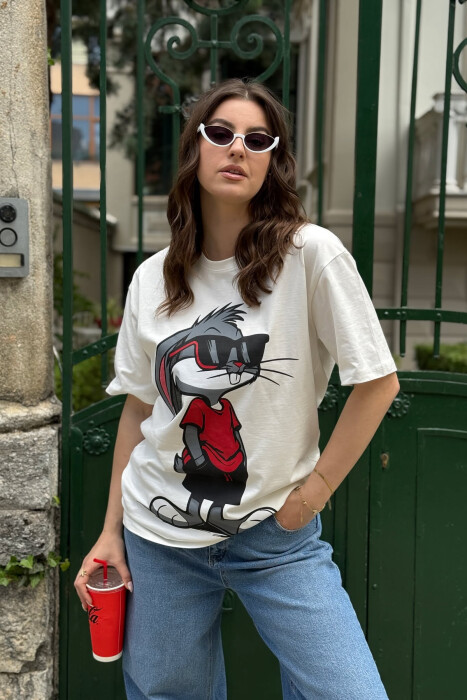 T-SHIRT ME SHKRIME DHE IMAZH PËR FEMRA NË NGJYRËN E BARDHË 