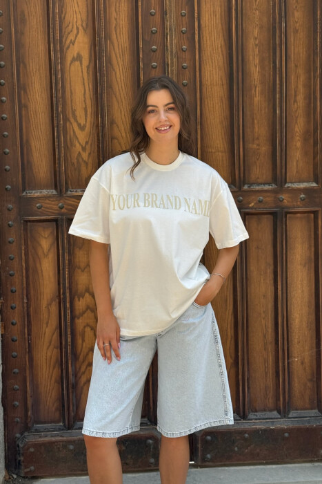 T-SHIRT ME SHKRIME DHE IMAZH PËR FEMRA NË NGJYRËN E BARDHË - 2