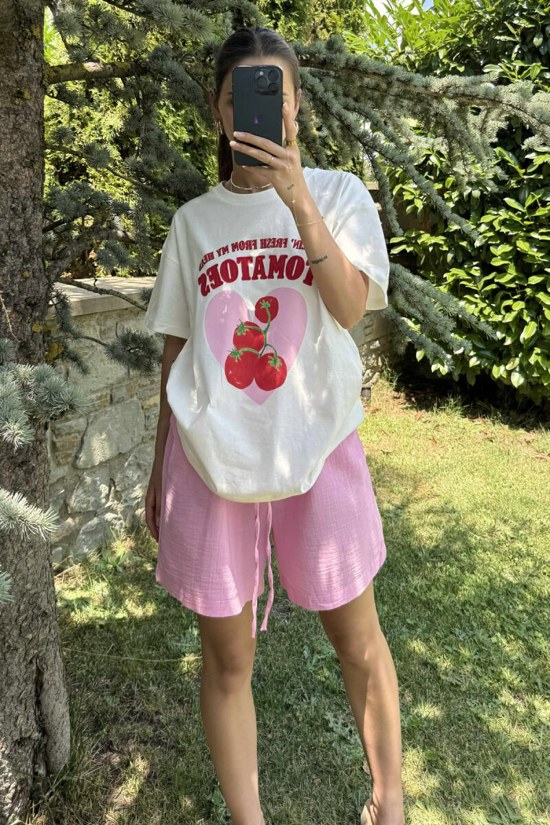 T-SHIRT ME SHKRIME DHE IMAZH PËR FEMRA NË NGJYRËN E BARDHË - 1