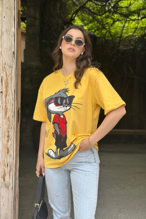 T-SHIRT ME SHKRIME DHE IMAZH PËR FEMRA NË NGJYRËN E VERDHË - 3