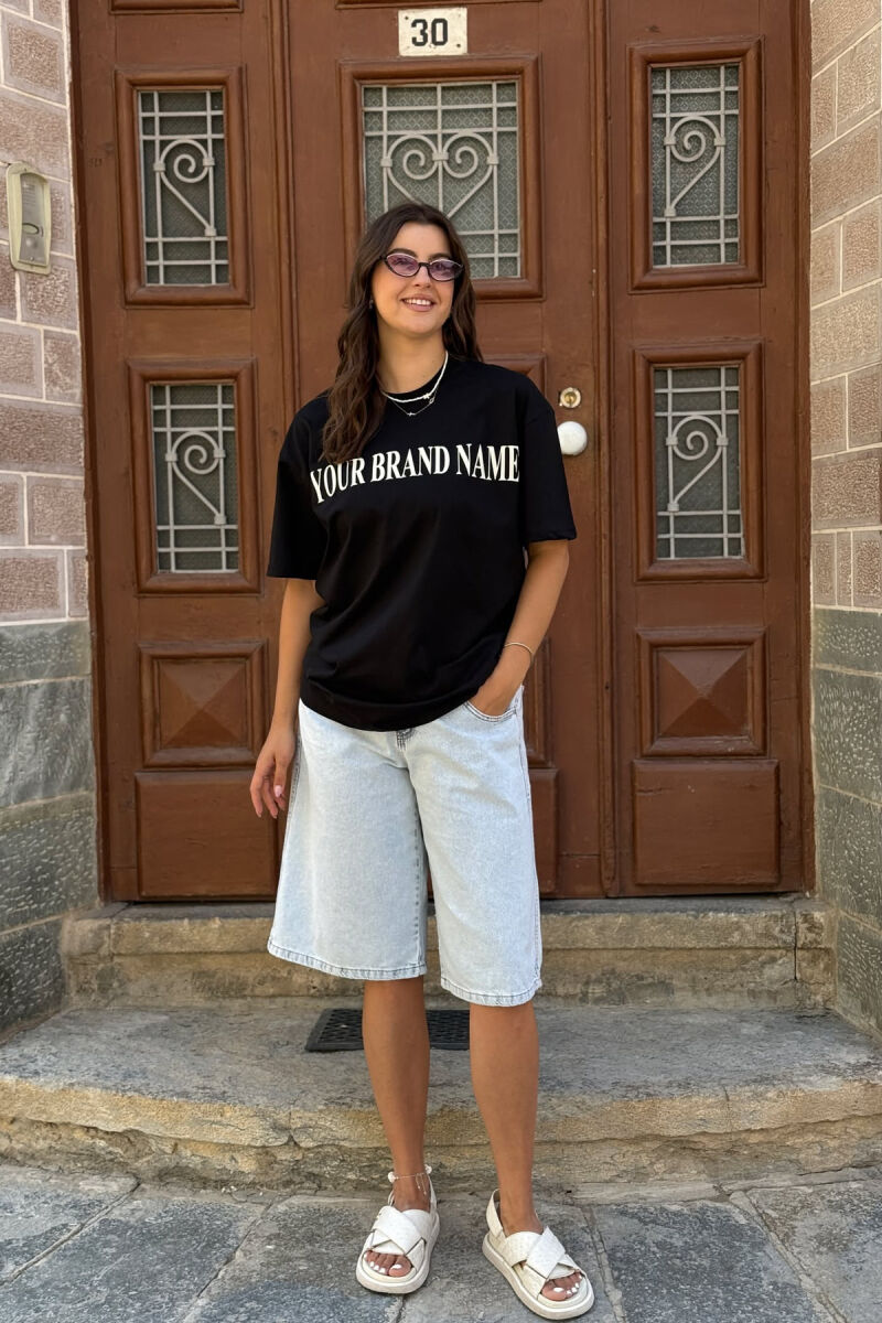 T-SHIRT ME SHKRIME DHE IMAZH PËR FEMRA NË NGJYRËN E ZEZË - 1