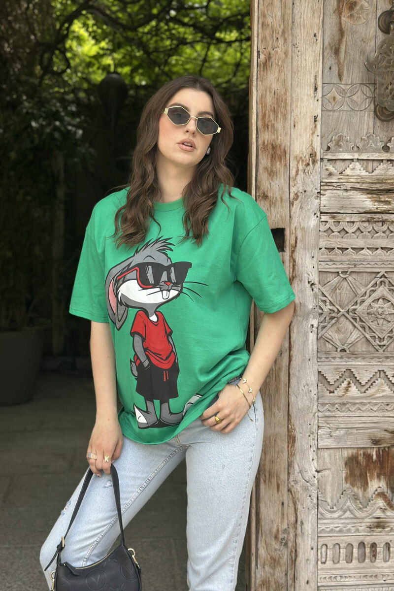 T-SHIRT ME SHKRIME DHE IMAZH PËR FEMRA NË NGJYRËN JESHILE - 1