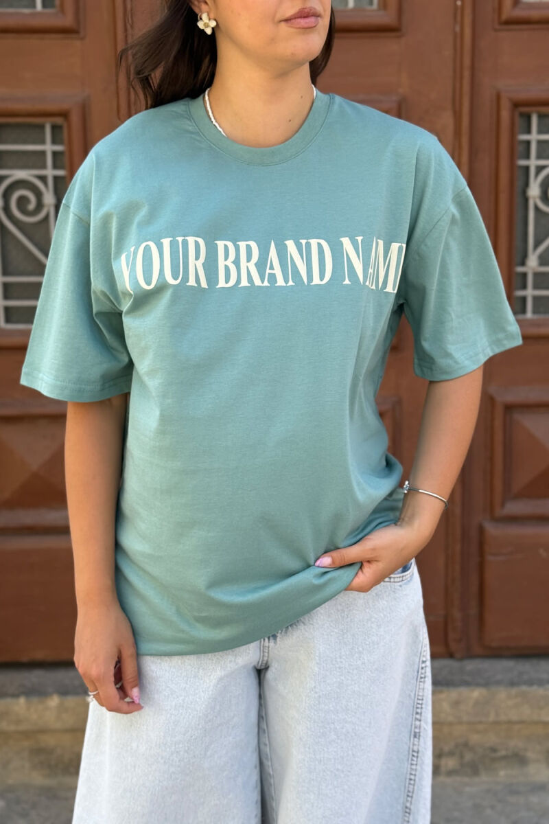 T-SHIRT ME SHKRIME DHE IMAZH PËR FEMRA NË NGJYRËN MENTE E ERRËT - 4