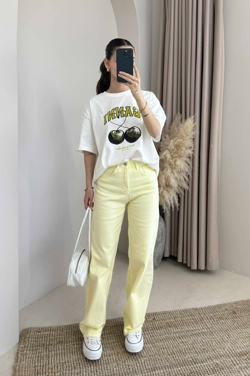 T-SHIRT ME SHKRIME PËR FEMRA NË NGJYRËN E BARDHË - 4