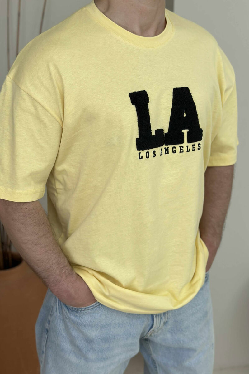 T-SHIRT ME SHKRIME PËR MESHKUJ NË NGJYRËN E VERDHË - 3