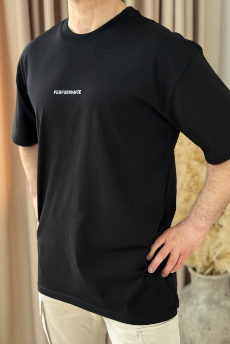 T-SHIRT I THJESHTË ME SHKRIME PËR MESHKUJ NË NGJYRËN E ZEZË - 2