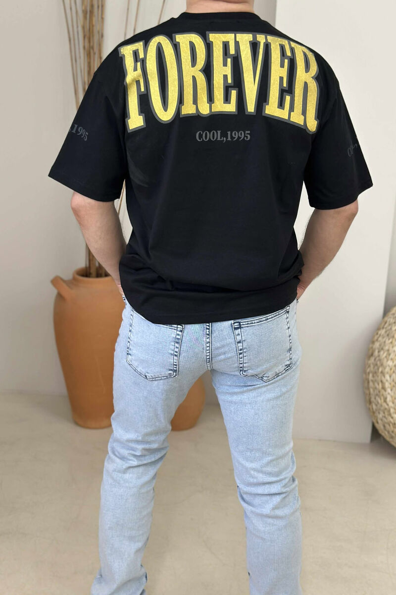 T-SHIRT ME SHKRIME PËR MESHKUJ NË NGJYRËN E ZEZË - 3