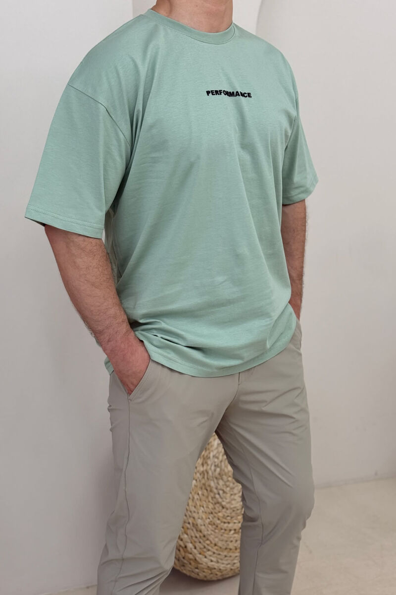 T-SHIRT I THJESHTË ME SHKRIME PËR MESHKUJ NË NGJYRËN MENTE - 2