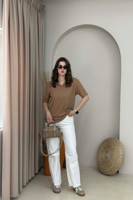 T-SHIRT ME TEKSTURE DHE JAKE POLO PER FEMRA NE NGJYRE BEZHE + 6 PALE ÇORAPE DHURATE - 4