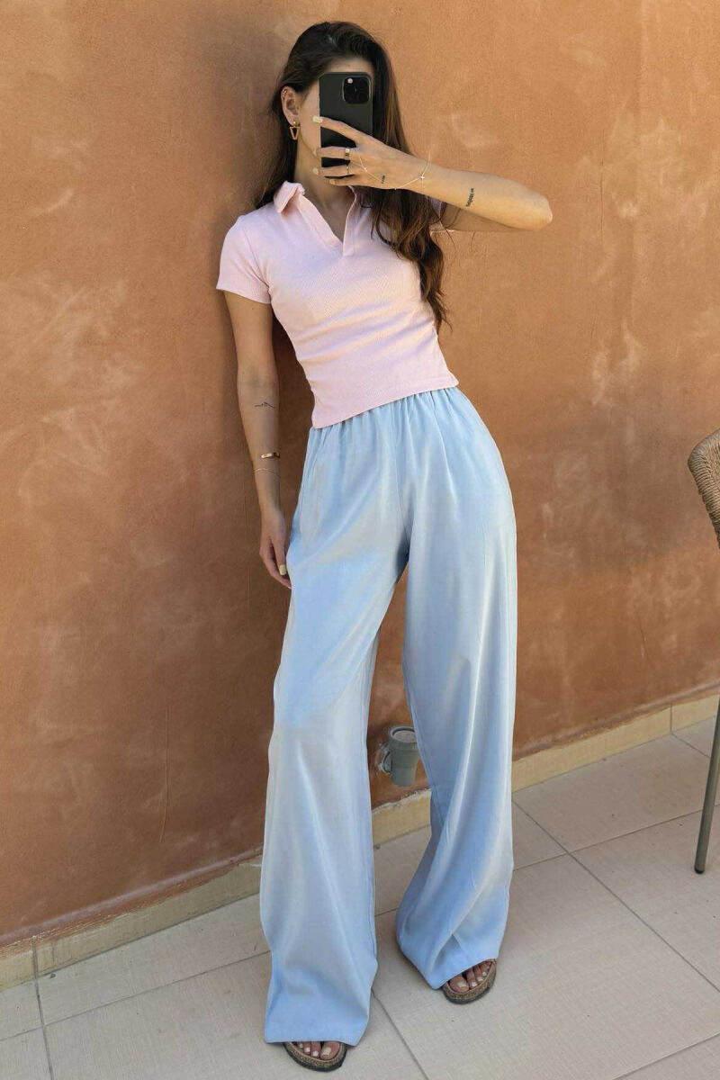 T-SHIRT NJË NGJYRËSH I THJESHTË ME JAKË POLO PËR FEMRA NË NGJYRËN BABY PINK - 3