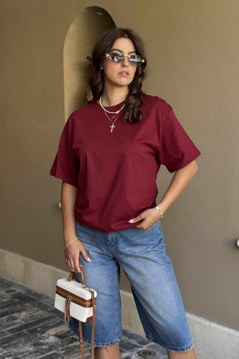 T-SHIRT NJË NGJYRËSH I THJESHTË PËR FEMRA NË NGJYRËN VISHNJË - 1