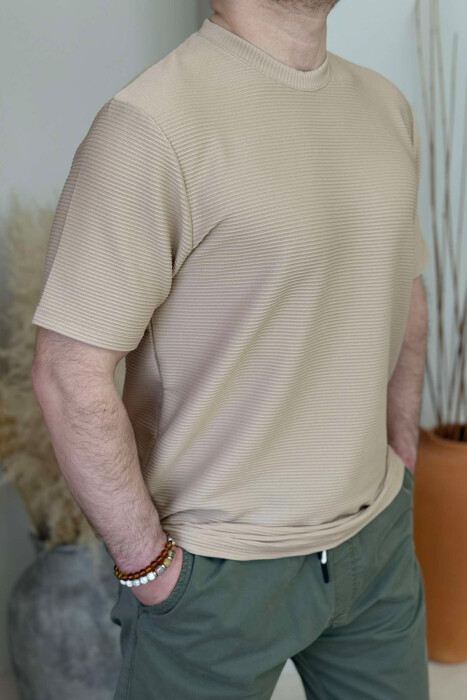 T-SHIRT NJË NGJYRËSH I THJESHTË PËR MESHKUJ NË NGJYRËN BEZHË - 4