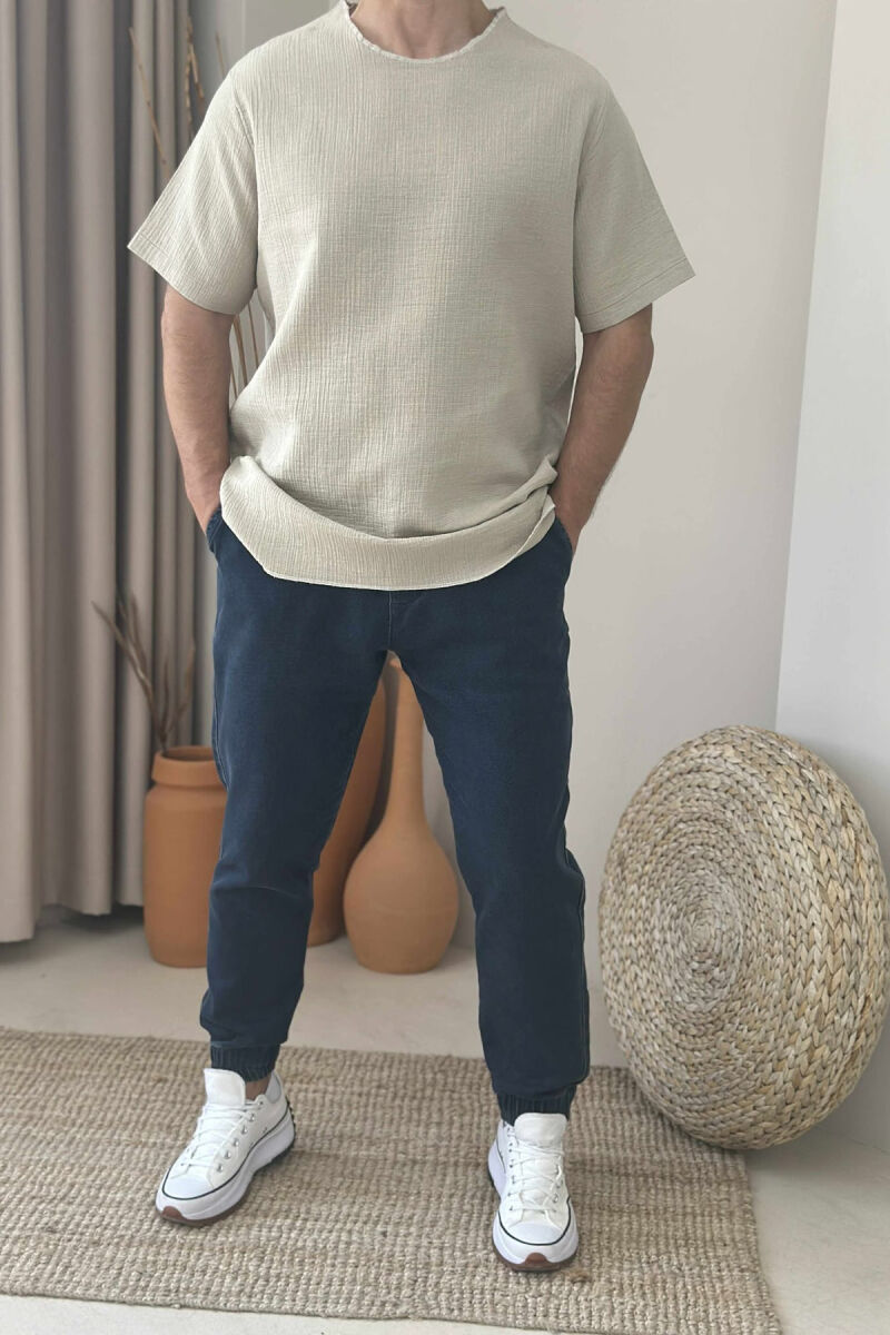 T-SHIRT NJË NGJYRËSH I THJESHTË PËR MESHKUJ NË NGJYRËN BEZHË - 1