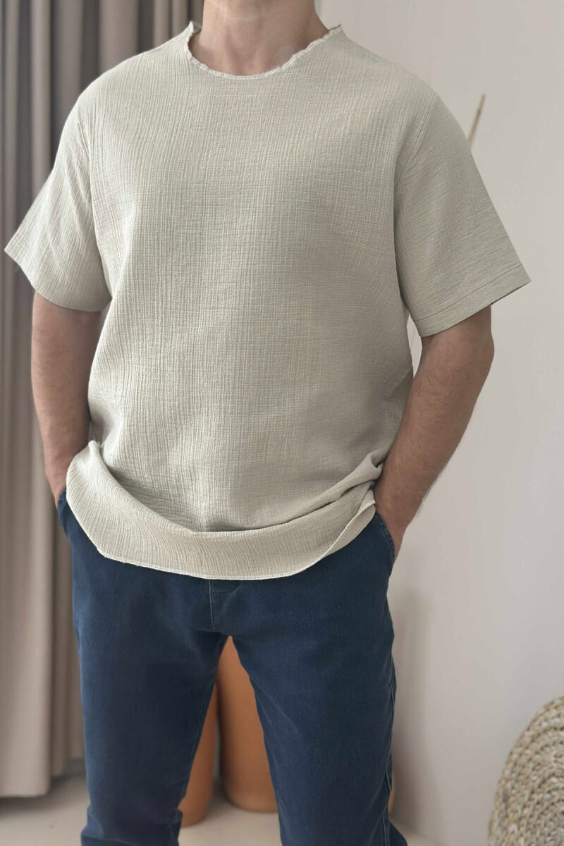 T-SHIRT NJË NGJYRËSH I THJESHTË PËR MESHKUJ NË NGJYRËN BEZHË - 3