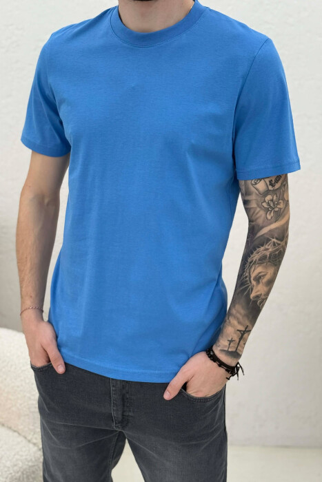 T-SHIRT NJË NGJYRËSH I THJESHTË PËR MESHKUJ NË NGJYRËN BLU E ZBARDHUR - 4