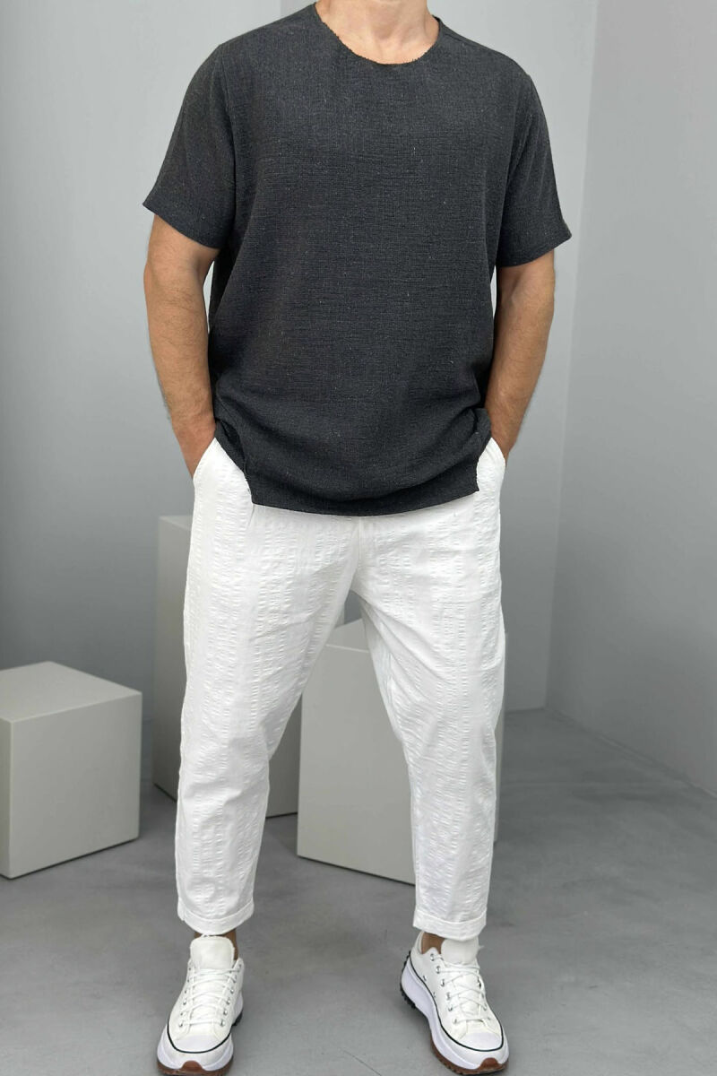 T-SHIRT NJË NGJYRËSH I THJESHTË PËR MESHKUJ NË NGJYRËN GRI E ERRËT - 1