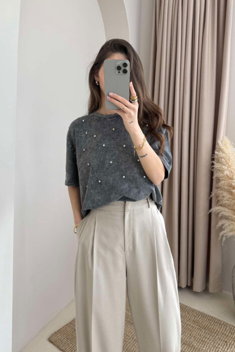 T-SHIRT NJË NGJYRËSH ME DETAJIN E GURËVE PËR FEMRA NË NGJYRËN GRI - 3