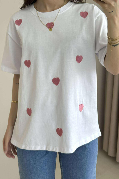 T-SHIRT NJË NGJYRËSH ME DIZAJNIN E ZEMRAVE PËR FEMRA NË NGJYRËN E BARDHË - 2