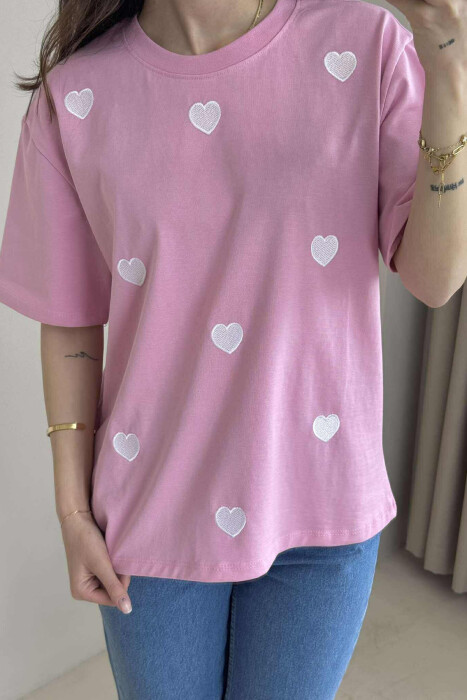 T-SHIRT NJË NGJYRËSH ME DIZAJNIN E ZEMRAVE PËR FEMRA NË NGJYRËN ROZË - 2